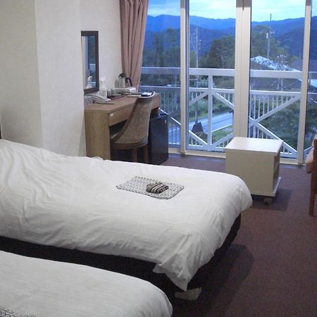 Akakura Yours Inn Myoko Bagian luar foto